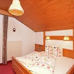 In Austria With Mountain Views Apartamento *