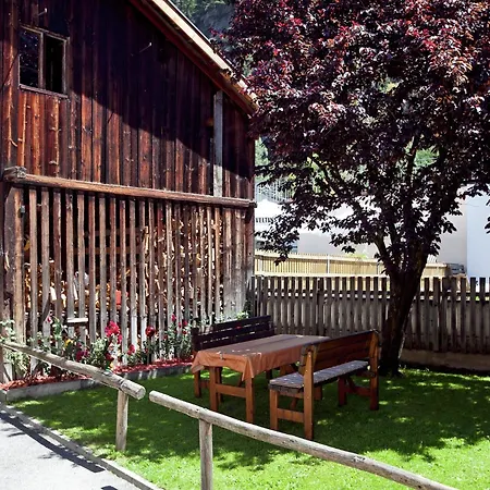 In Austria With Mountain Views Apartman *