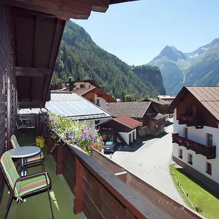 In Austria With Mountain Views Апартаменты Лангенфельд