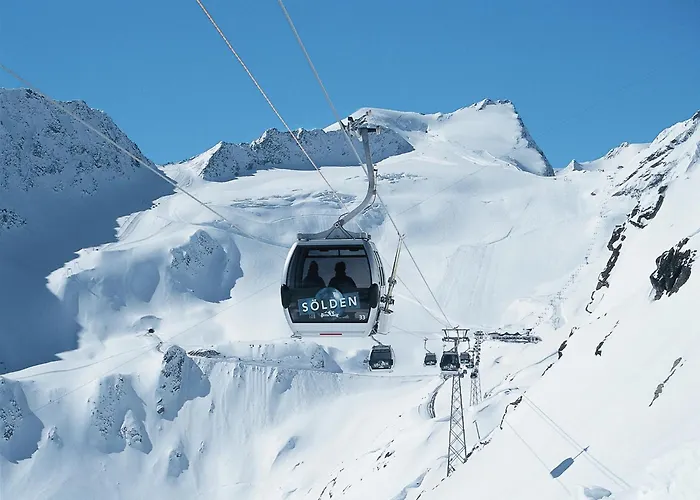 In Austria With Mountain Views Лангенфельд